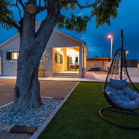Figurica Tatil Evi *
