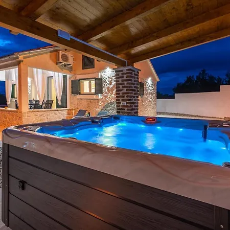 Tatil Evi Figurica Novigrad (Dalmatia)