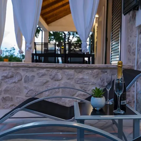Figurica Tatil Evi