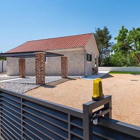 Figurica Tatil Evi *
