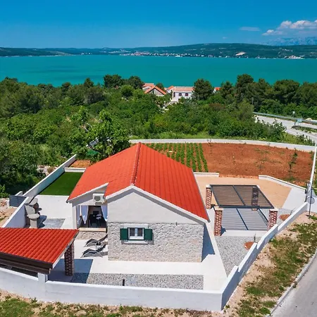 Figurica Tatil Evi