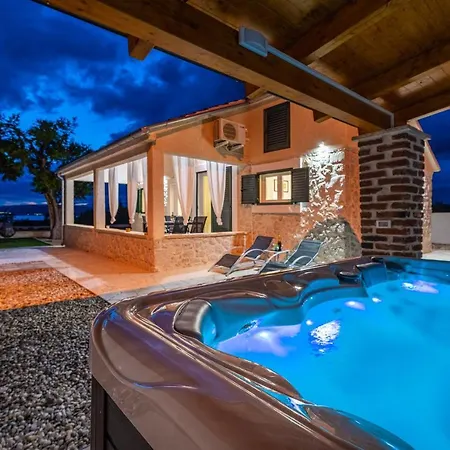 Holiday home Figurica Novigrad (Dalmatia)